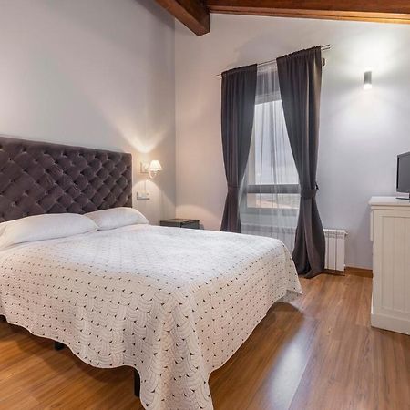 Hotel Palacio Ivan Tarin Monteagudo del Castillo Extérieur photo